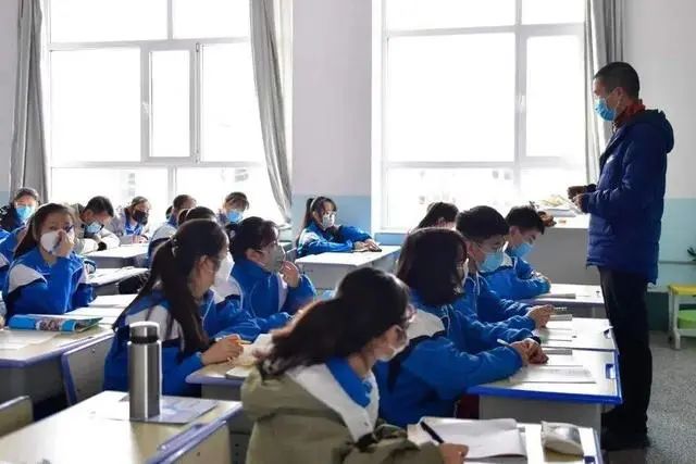 甘肃代课教师最新动态，教育之光照亮未来之路